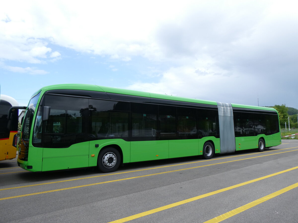 (274'622) - Welti-Furrer, Bassersdorf - Nr. 19 - eMercedes am 3. Mai 2025 in Winterthur, Daimler Buses