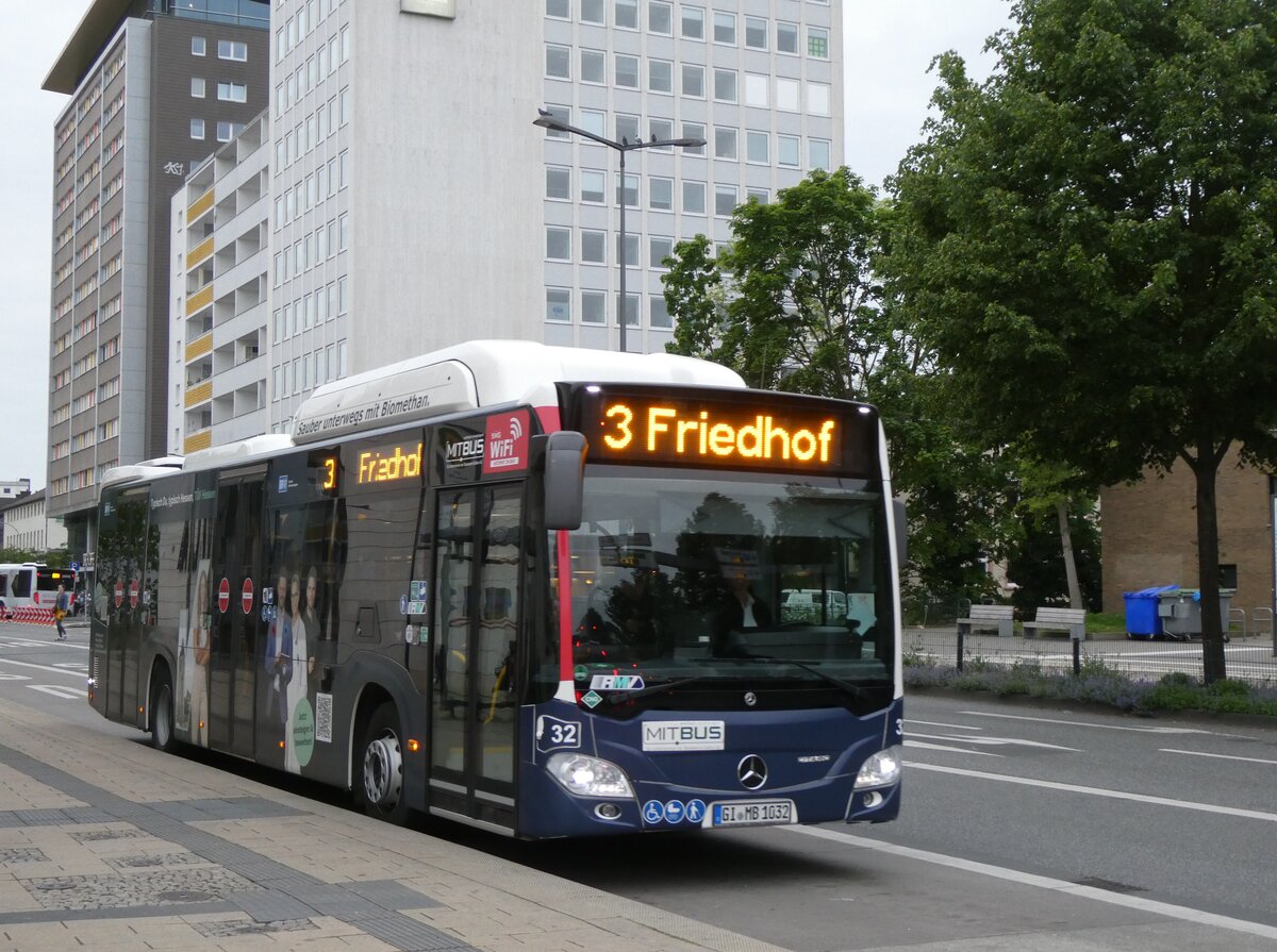(274'847) - SWG Giessen - Nr. 32/GI-MB 1032 - Mercedes am 7. Mai 2025 in Giessen, Berliner Platz