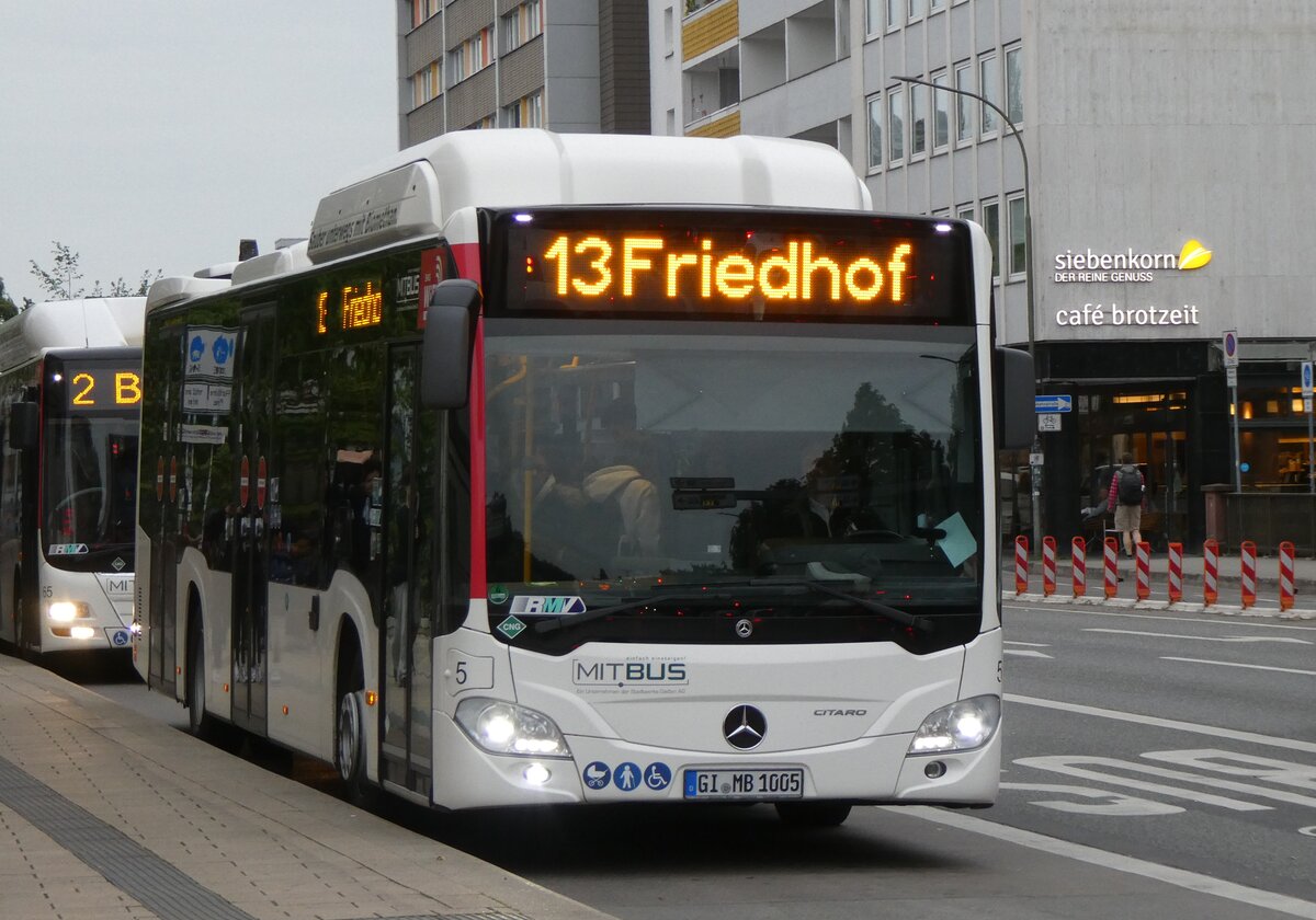 (274'857) - SWG Giessen - Nr. 5/GI-MB 1005 - Mercedes am 7. Mai 2025 in Giessen, Berliner Platz