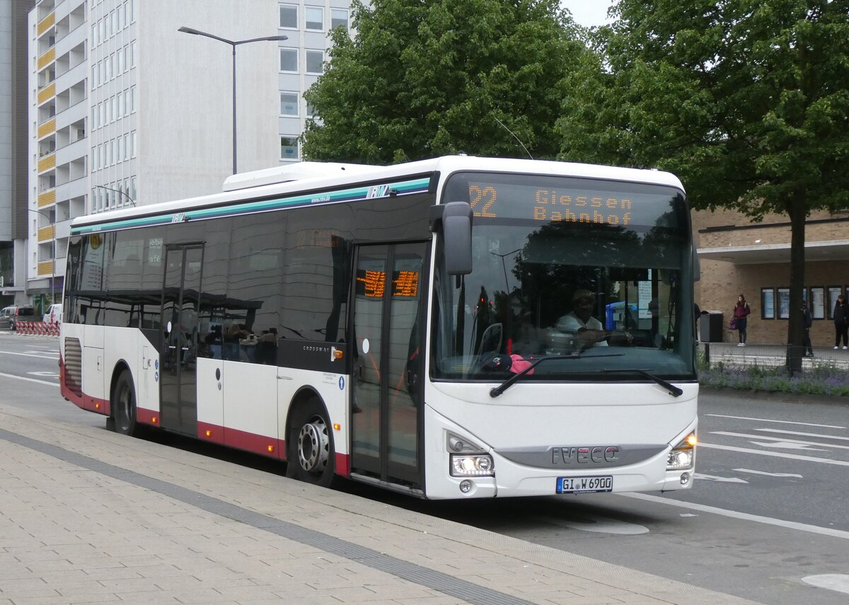 (274'859) - Weber, Biebertal - GI-W 6900 - Iveco am 7. Mai 2025 in Giessen, Berliner Platz