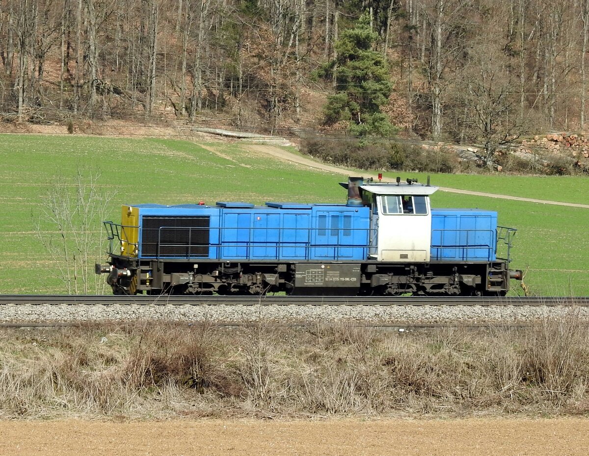 275 715-5 bei Amstetten am 07.04.2018. Die Lok trägt die vollständige Nummer:  92 84 2275 715-5 NL-CTD. 