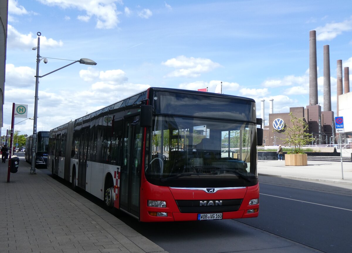 (275'004) - WVG Wolfsburg - Nr. 160/WOB-VG 160 - MAN am 7. Mai 2025 beim Hauptbahnhof Wolfsburg