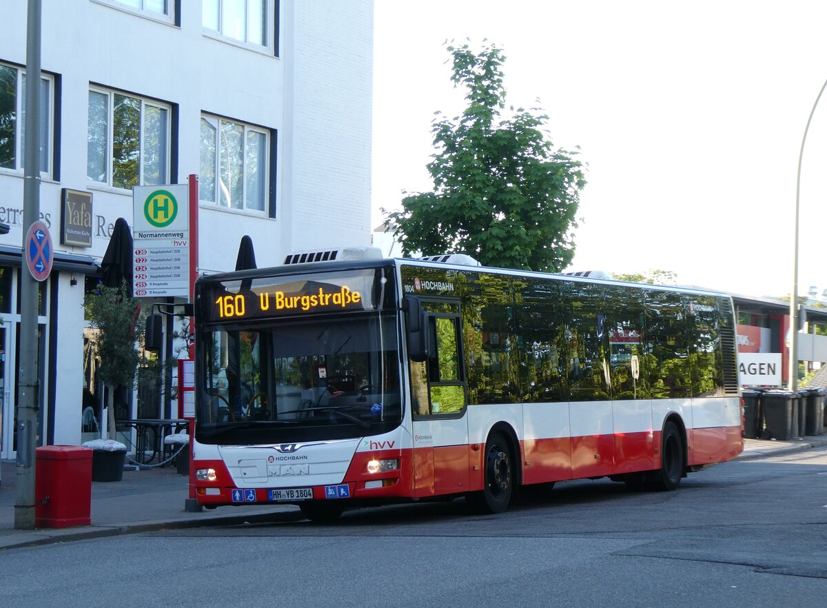 (275'030) - HHA Hamburg - Nr. 1804/HH-YB 1804 - MAN am 8. Mai 2025 in Hamburg, Normannenweg