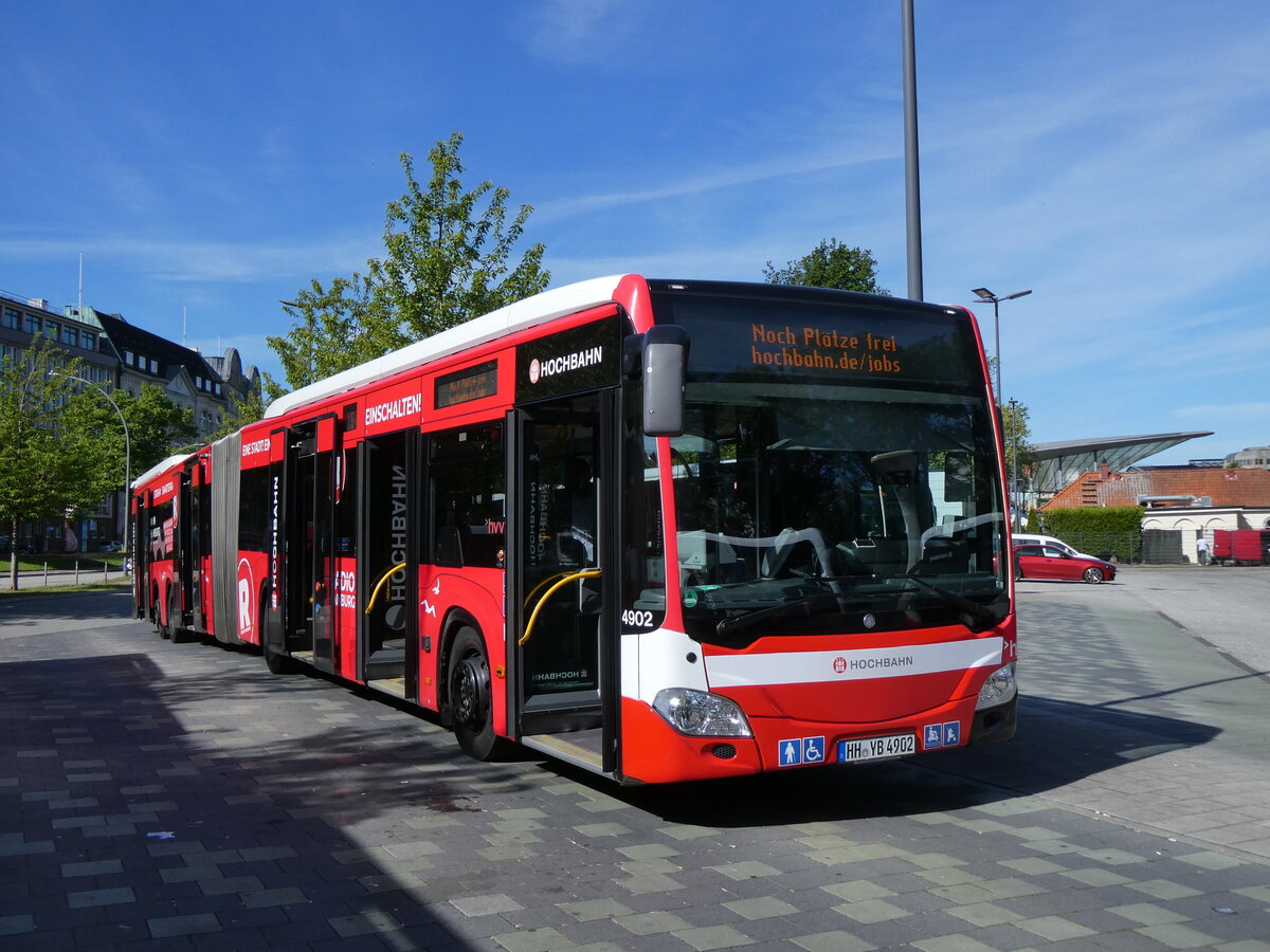 (275'274) - HHA Hamburg - Nr. 4902/HH-YB 4902 - Mercedes am 9. Mai 2025 beim Hauptbahnhof Hamburg