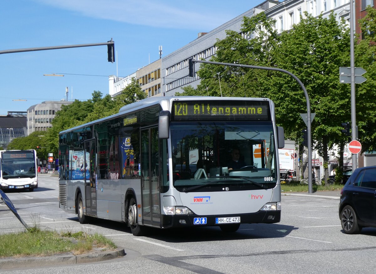 (275'289) - VHH Hamburg - Nr. 806/HH-CE 473 - Mercedes am 9. Mai 2025 beim Hauptbahnhof Hamburg