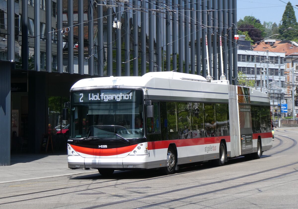 (275'581) - St. Gallerbus, St. Gallen - Nr. 178 - Hess/Hess Gelenktrolleybus am 15. Mai 2025 beim Bahnhof St. Gallen