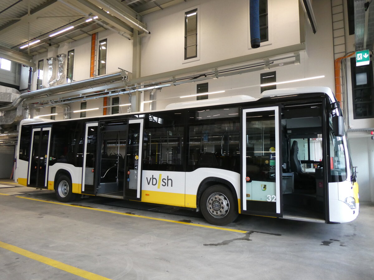 (275'647) - VBSH Schaffhausen - Nr. 32/SH 38'032 - Mercedes am 17. Mai 2025 in Schaffhausen, Busdepot