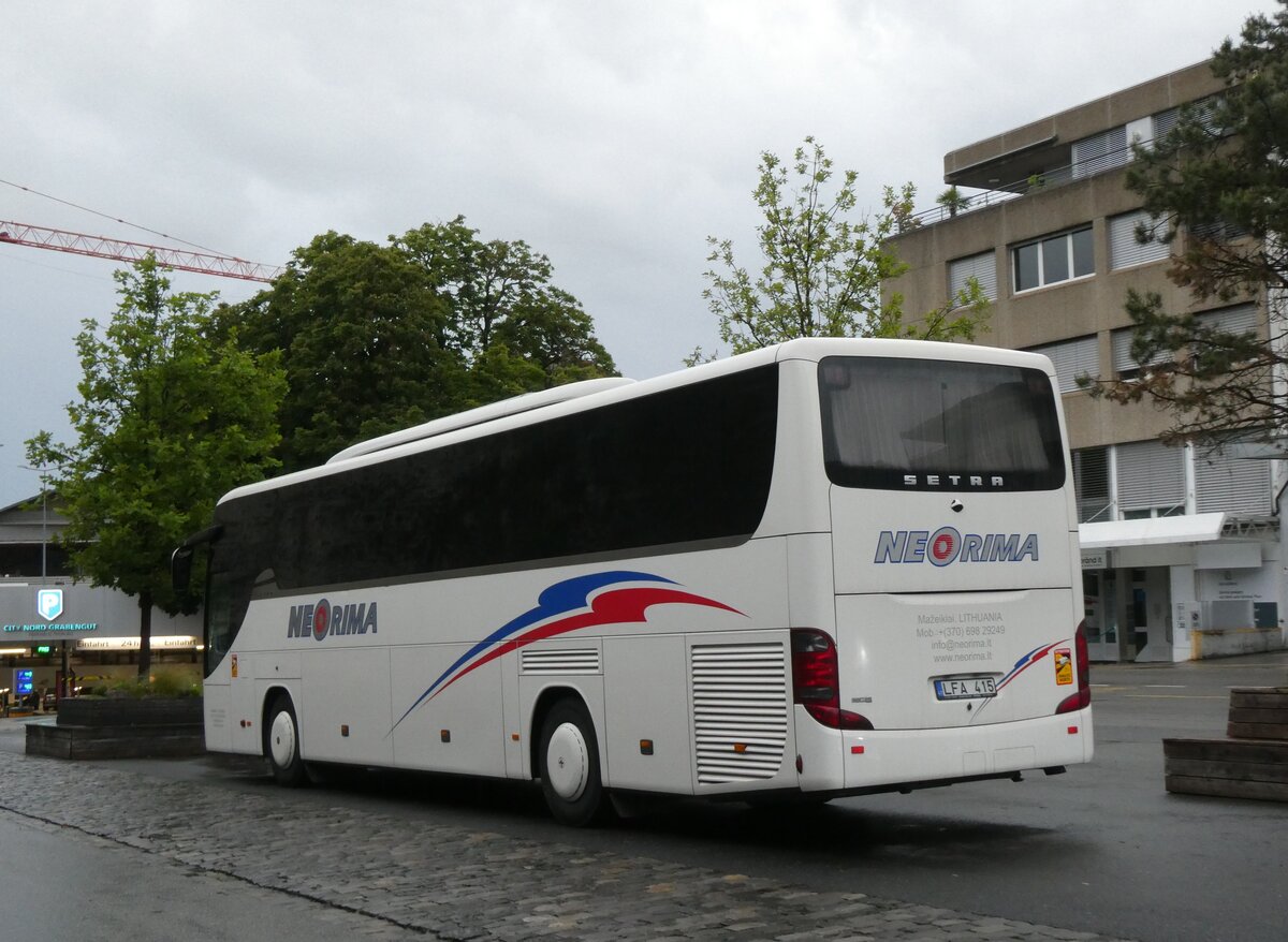 (275'716) - Aus Litauen: Neorima, Mazeikiai - LFA 415 - Setra am 20. Mai 2025 in Thun, Berntorplatz