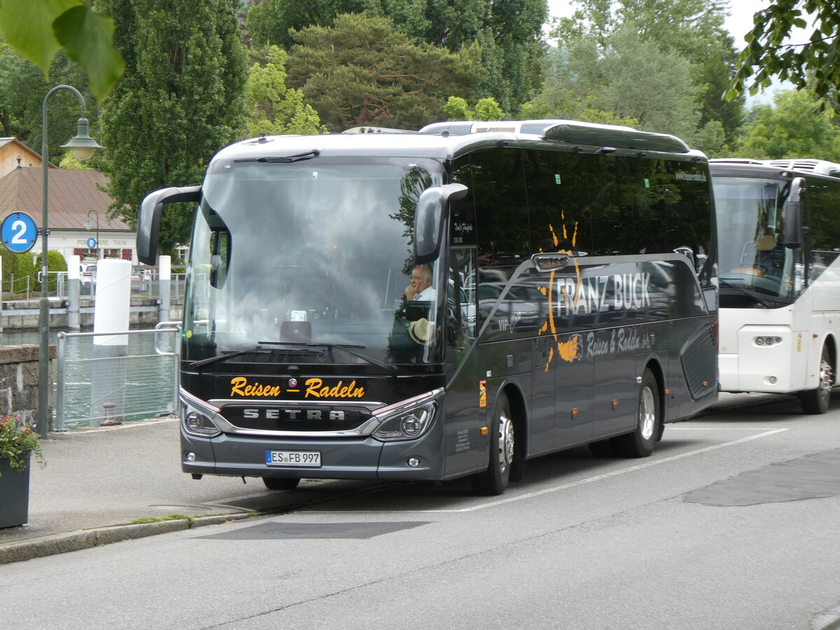 (275'866) - Aus Deutschland: Buck, Weilheim - ES-FB 997 - Setra am 26. Mai 2025 bei der Schiffl�ndte Thun