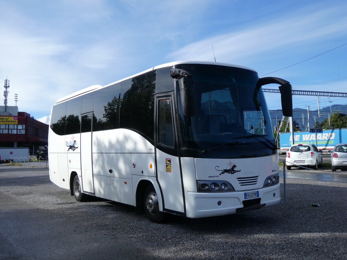 (275'888) - Aus Italien: Marco Polo Tours, Ciampino - FD-427 MP - Iveco am 29. Mai 2025 in Thun, Rosenau
