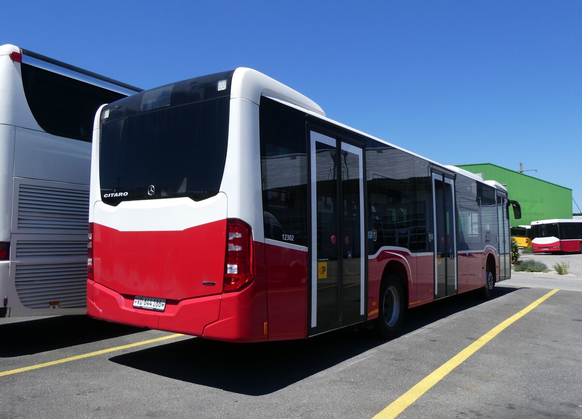(276'059) - CarPostal Ouest - VD 644'186/PID 12'302 - Mercedes (ex Wiener Linien, A-Wien Nr. 8120) am 30. Mai 2025 in Kerzers, Interbus