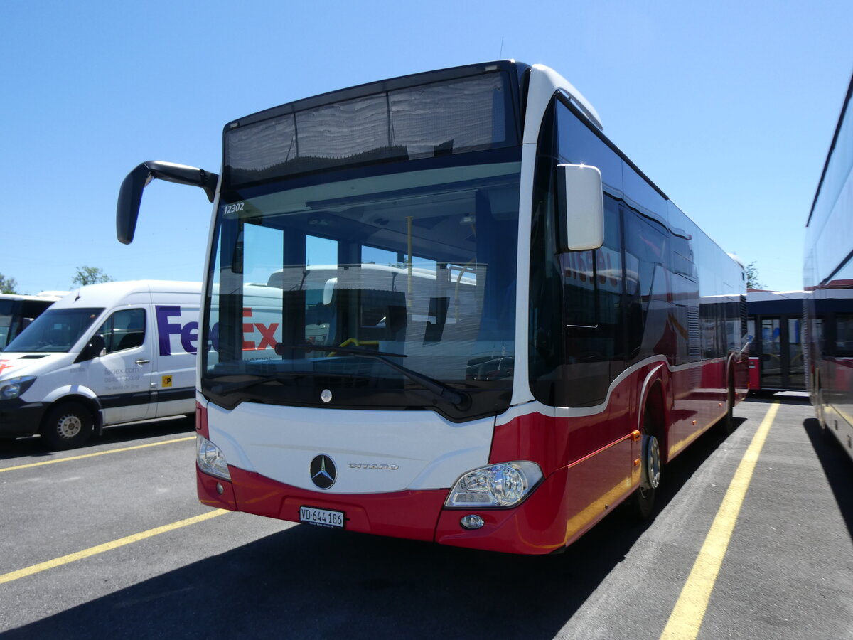 (276'071) - CarPostal Ouest - VD 644'186/PID 12'302 - Mercedes (ex Wiener Linien, A-Wien Nr. 8120) am 30. Mai 2025 in Kerzers, Interbus