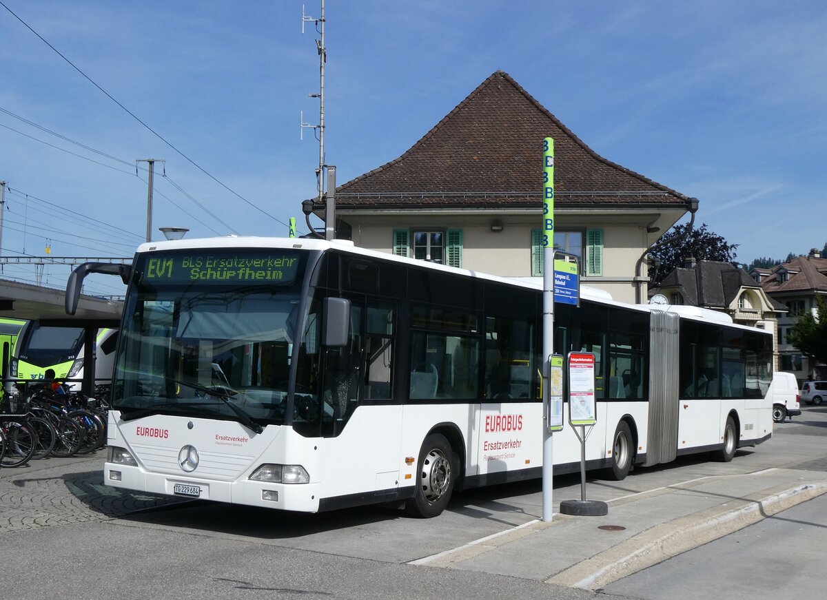 (276'161) - Eurobus, Arbon - Nr. 17/TG 229'684/PID 4235 - Mercedes (ex Nr. 73; ex Nr.8) am 1. Juni 2025 beim Bahnhof Langnau