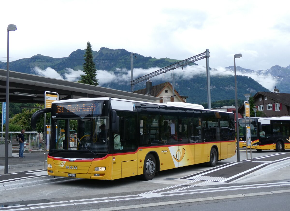 (276'452) - PostAuto Zentralschweiz - Nr. 511/OW 16'211/PID 10'290 - MAN (ex Nr. 11; ex Mattli, Wassen) am 7. Juni 2025 beim Bahnhof Sarnen