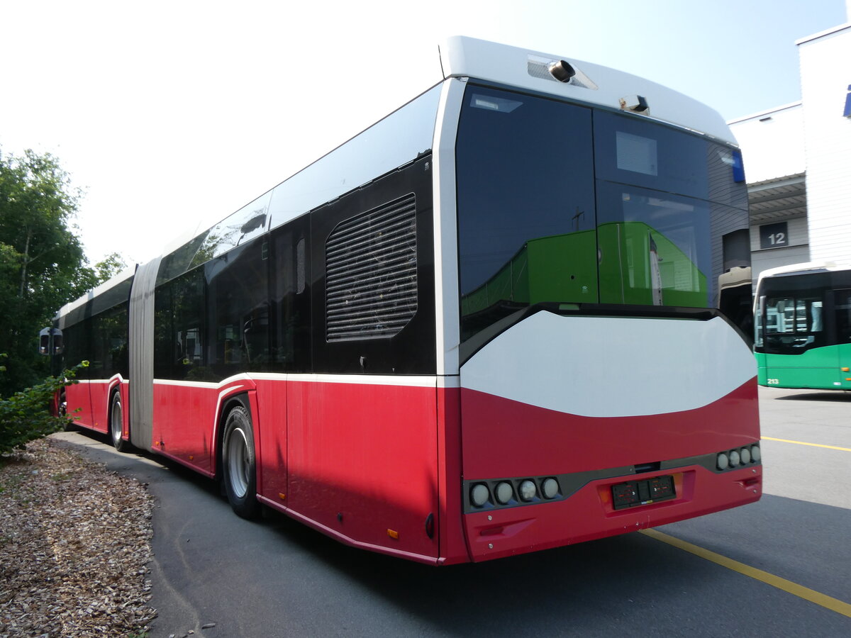 (276'504) - Aus Oesterreich: PostBus - (BD 15'716) - Solaris am 9. Juni 2025 in Kerzers, Interbus