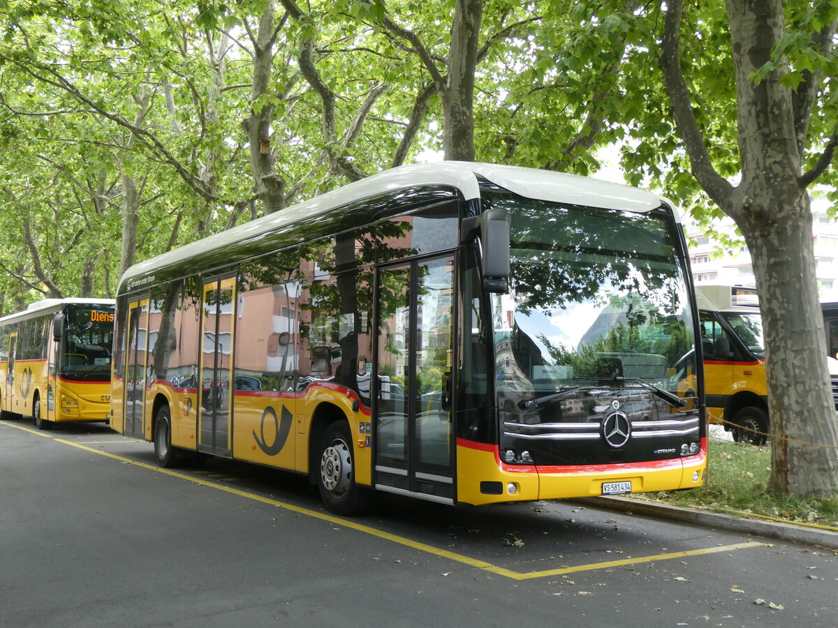 (276'721) - PostAuto Wallis - VS 581'434/PID 12'162 - eMercedes am 14. Juni 2025 in Brig, Garage