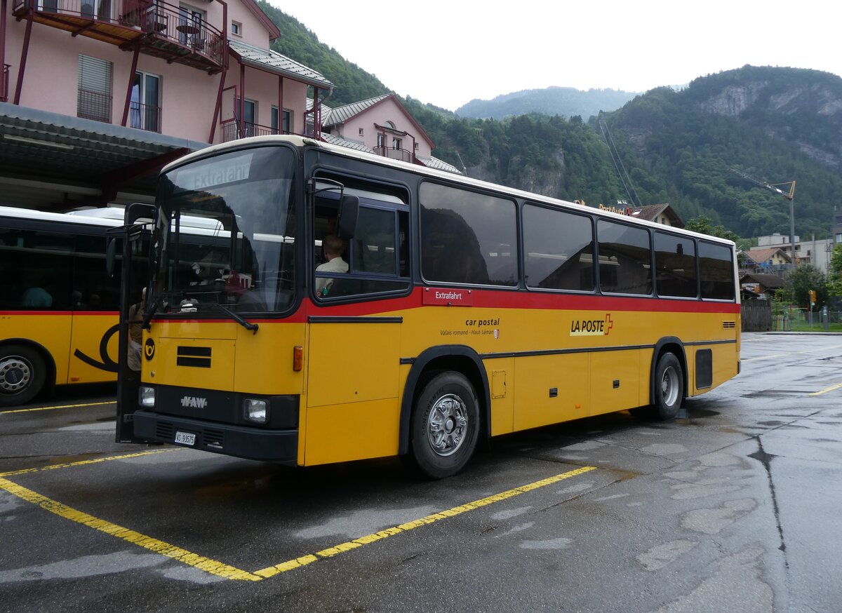 (276'743) - Oser, B�rchen - VS 93'575 - NAW/Lauber (ex Epiney, Ayer PID 1076) am 15. Juni 2025 in Meiringen, Postautostation