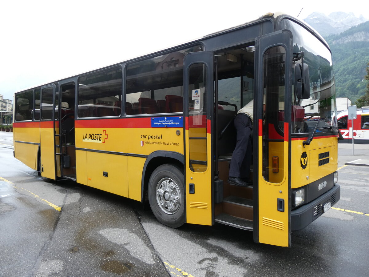 (276'745) - Oser, B�rchen - VS 93'575 - NAW/Lauber (ex Epiney, Ayer PID 1076) am 15. Juni 2025 in Meiringen, Postautostation