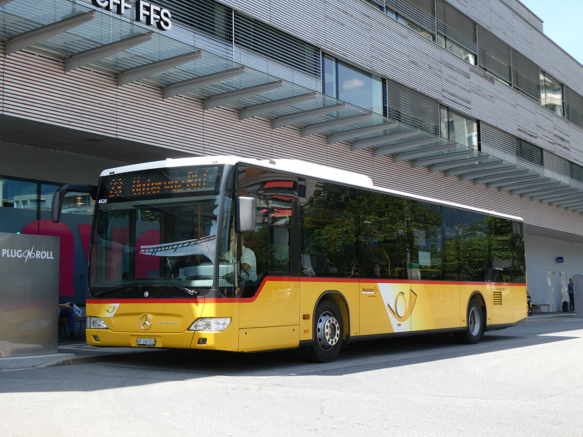 (276'914) - PostAuto Graub�nden - GR 106'552/PID 4620 - Mercedes (ex PostAuto Nordschweiz) am 18. Juni 2025 beim Bahnhof Landquart