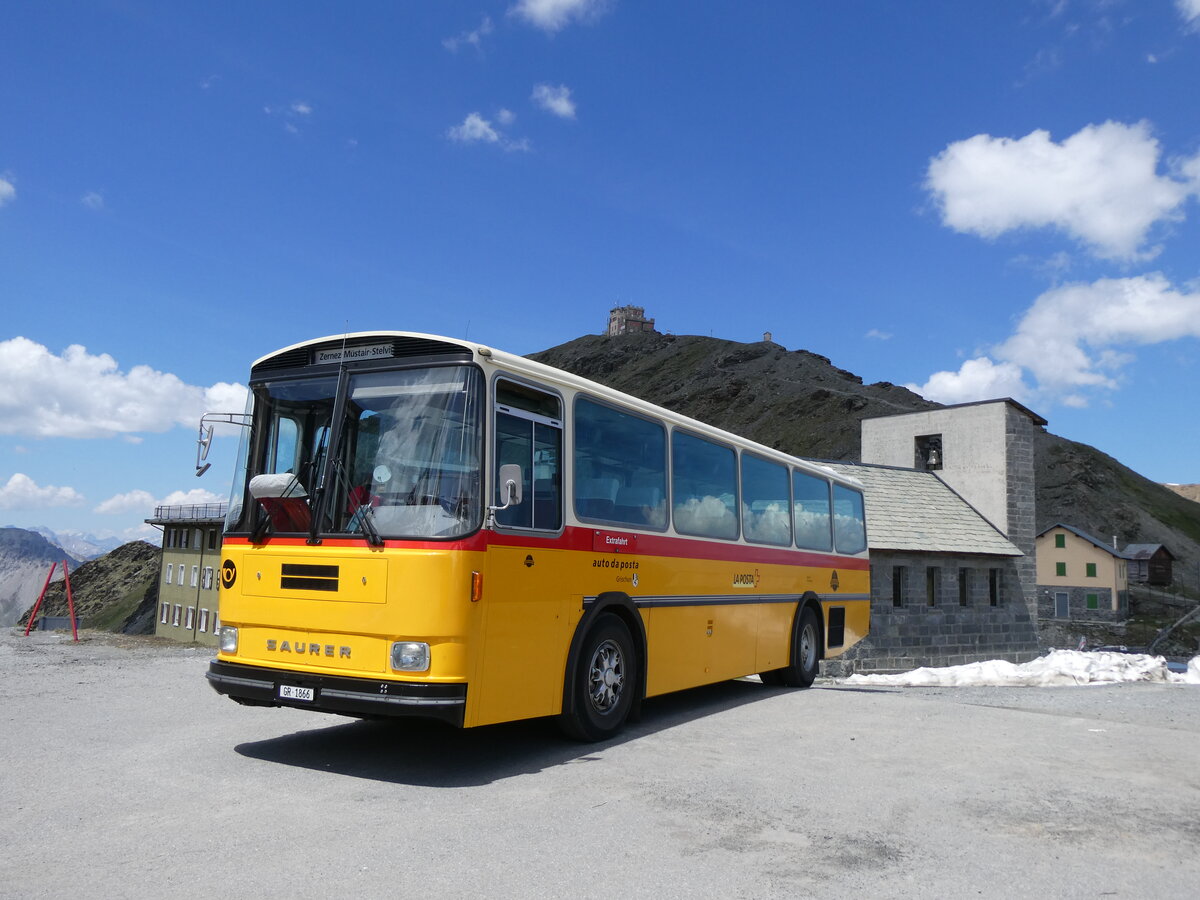 (277'045) - Aus der Schweiz: Gaudenz, Andeer - GR 1866 - Saurer/R&J (ex Mark, Andeer PID 2824; ex PostAuto Graub�nden; ex P 24'350) am 19. Juni 2025 auf dem Stilfserjoch