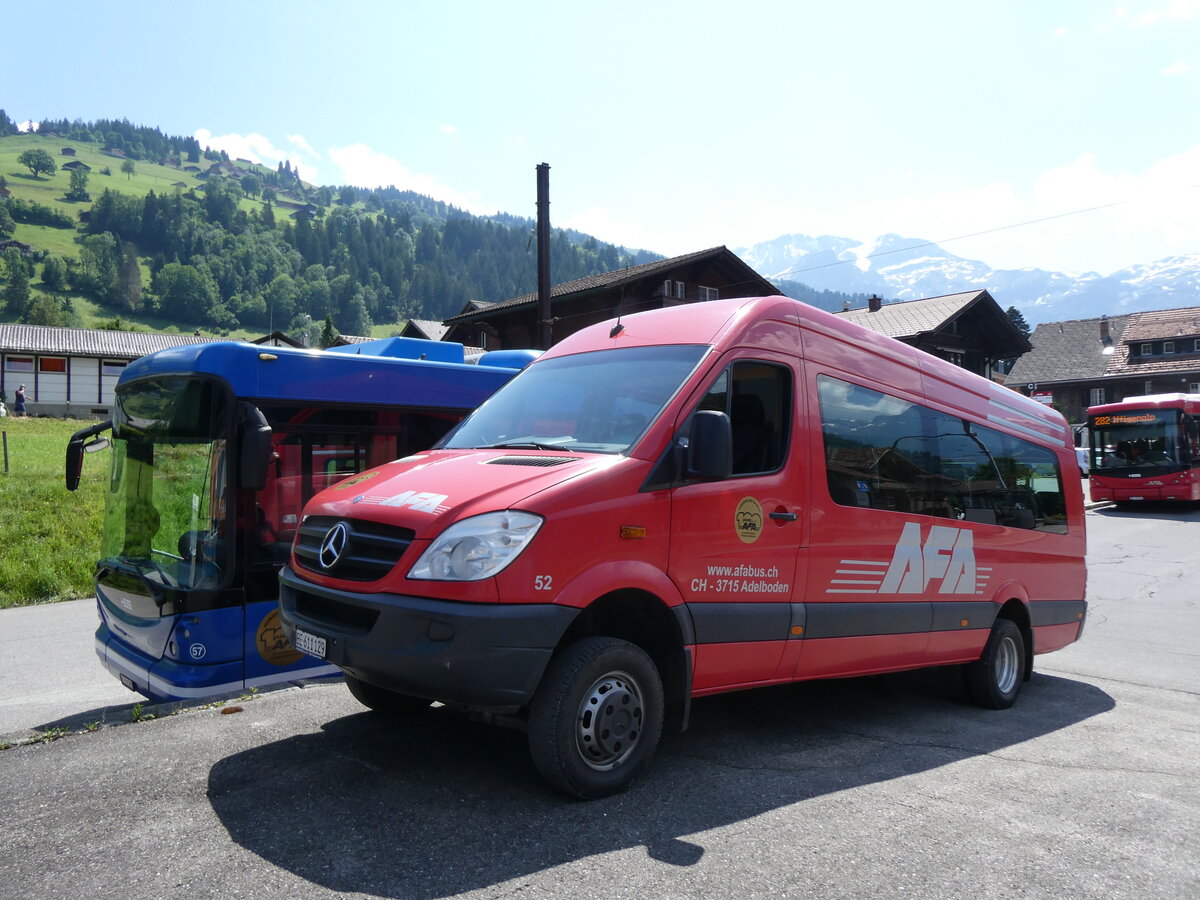 (277'176) - AFA Adelboden - Nr. 52/BE 611'229 - Mercedes am 21. Juni 2025 beim Bahnhof Lenk
