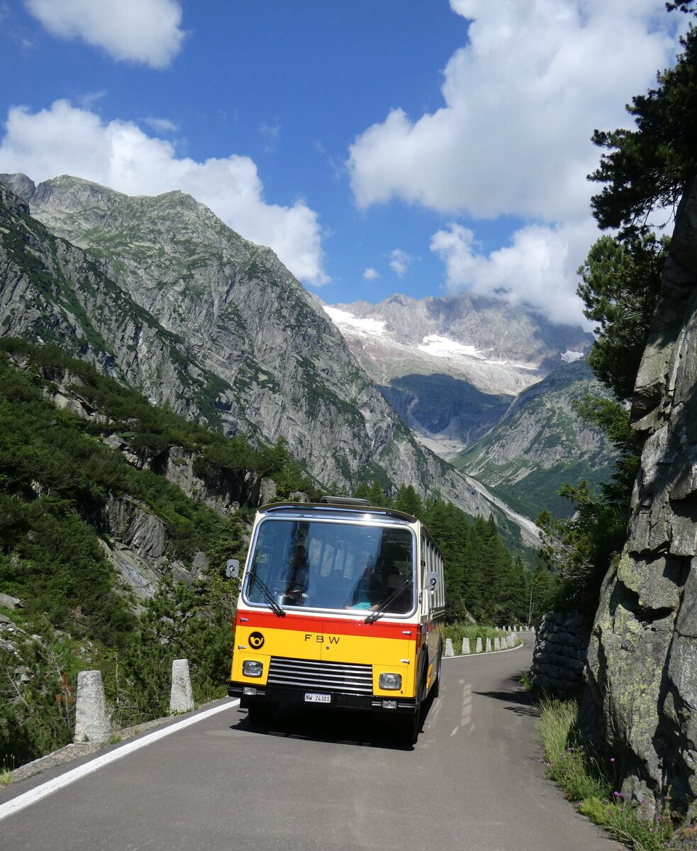 (277'393) - Lambach, Gommiswald - NW 24'301 - FBW/Eggli (ex Tanner+Lambach, Reigoldswil; ex Lambach, Rieden; ex Meier, Gr�t; ex AVG Grindelwald Nr. 13; ex P 24'182) am 1. Juli 2025 auf der alten Grimselstrasse