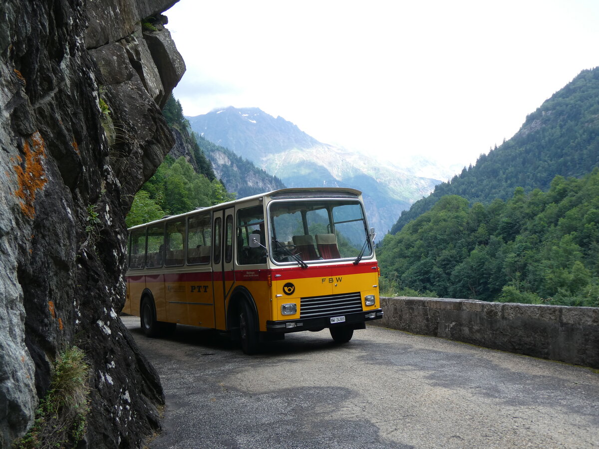 (277'460) - Lambach, Gommiswald - NW 24'301 - FBW/Eggli (ex Tanner+Lambach, Reigoldswil; ex Lambach, Rieden; ex Meier, Gr�t; ex AVG Grindelwald Nr. 13; ex P 24'182) am 1. Juli 2025 auf der alten Grimselstrasse