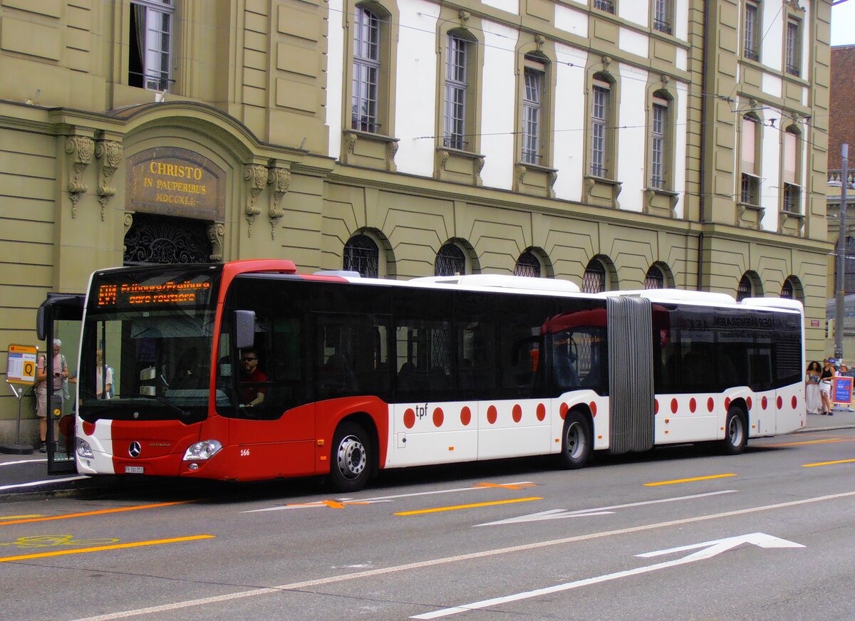 (277'526) - TPF Fribourg - Nr. 166/FR 300'251 - Mercedes am 4. Juli 2025 beim Bahnhof Bern