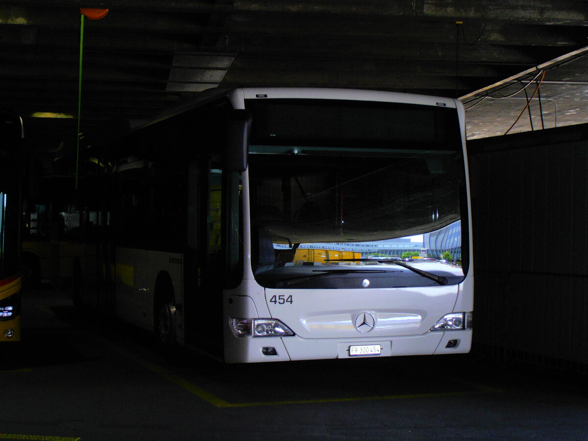 (277'548) - Intertours, Domdidier - Nr. 454/FR 300'454 - Mercedes (ex Chur Bus, Chur Nr. 11) am 4. Juli 2025 in Bern, Postautostation