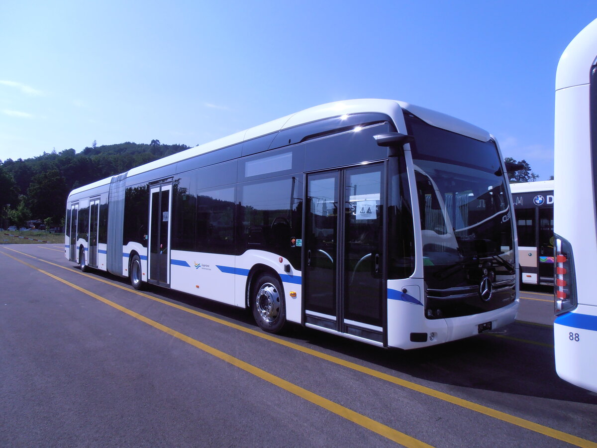 (277'575) - ZVB Zug - (145'972) - eMercedes am 5. Juli 2025 in Winterthur, Daimler Buses