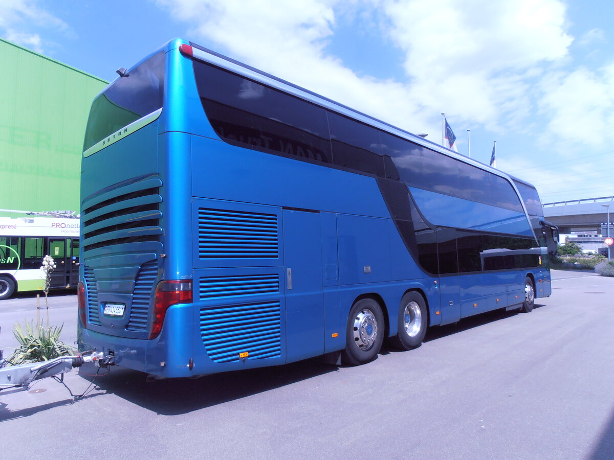 (277'621) - BelZoun Reisen, Corm�rod - FR 414'550 - Setra am 5. Juli 2025 in Kerzers, Interbus