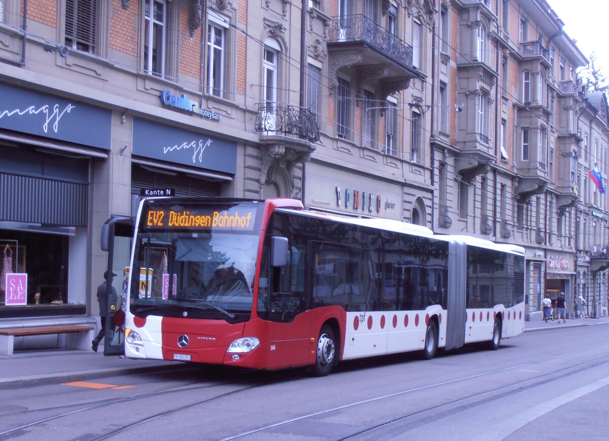 (277'635) - TPF Fribourg - Nr. 166/FR 300'251 - Mercedes am 6. Juli 2025 beim Bahnhof Bern