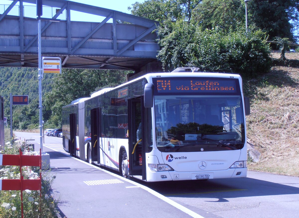 (277'770) - PostAuto Nordschweiz - AG 391'755/PID 5202 - Mercedes (ex Steffen, Remetschwil Nr. 61) am 11. Juli 2025 beim Bahnhof Aesch