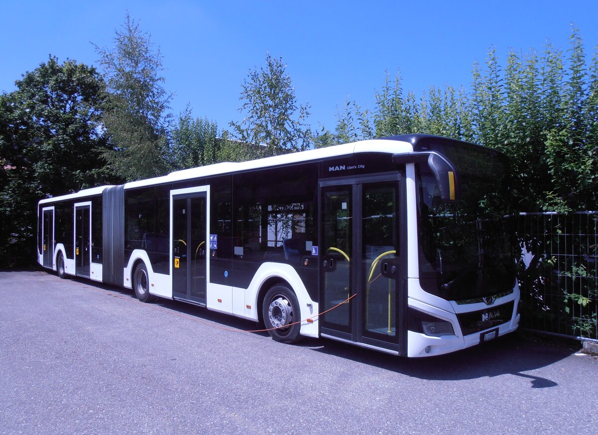 (277'783) - PostAuto Nordschweiz - BL 213'883/PID 12'418 - MAN (ex RSVG Troisdorf/D Nr. 2808) am 11. Juli 2025 in Laufen, Garage