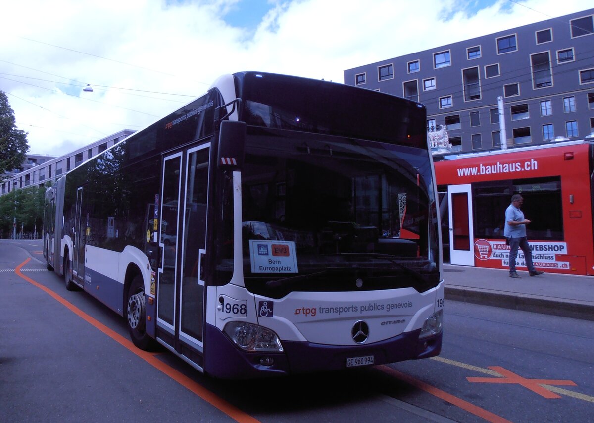 (277'910) - Globe-Limo, Le Lignon - Nr. 1968/GE 960'994 - Mercedes am 17. Juli 2025 beim Bahnhof Bern Europaplatz