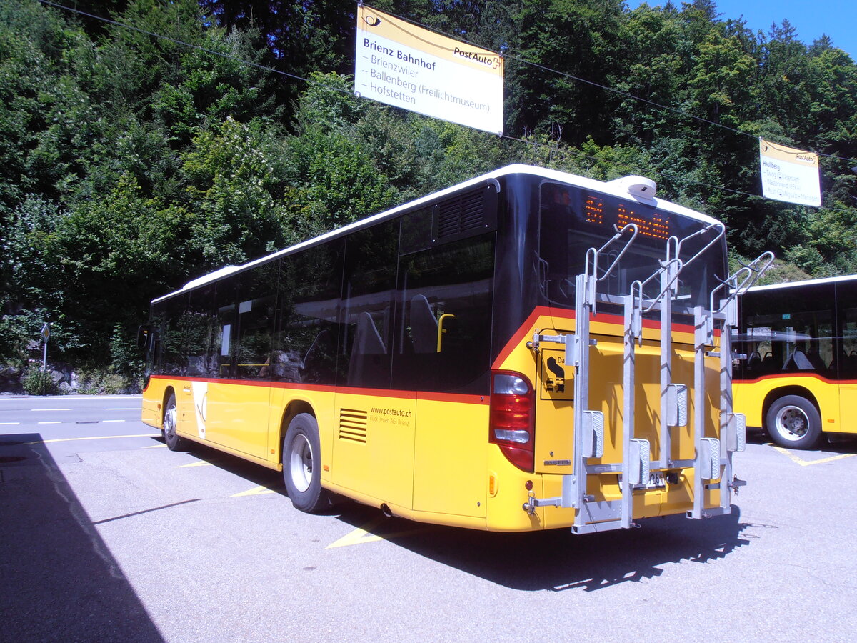 (277'955) - Fl�ck, Brienz - Nr. 8/BE 643'926/PID 5682 - Setra am 18. Juli 2025 auf dem Br�nigpass