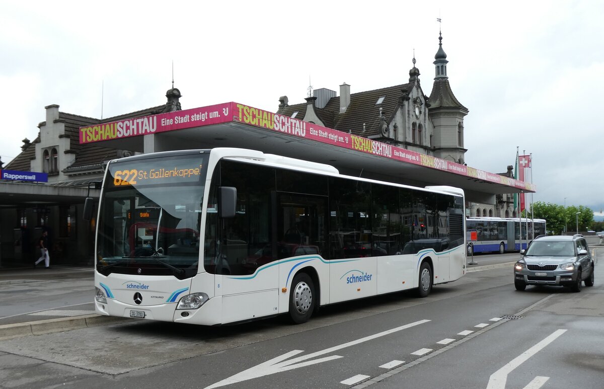 (277'997) - Schneider, Ermenswil - Nr. 8/SG 3783 - Mercedes am 25. Juli 2025 beim Bahnhof Rapperswil