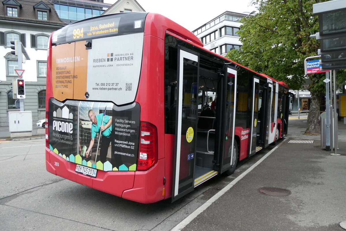 (278'015) - VZO Gr�ningen - Nr. 203/ZH 745'203 - Mercedes am 25. Juli 2025 beim Bahnhof Rapperswil