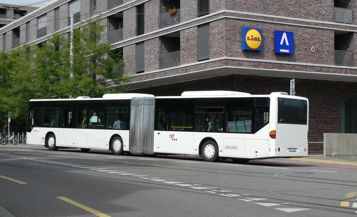 (278'240) - Wieland, Murten - Nr. 121/FR 300'602 - Mercedes (ex Interbus, Yverdon Nr. 211; ex BVB Basel Nr. 792; ex VZO Gr�ningen Nr. 24) am 30. Juli 2025 beim Bahnhof Bern Europaplatz