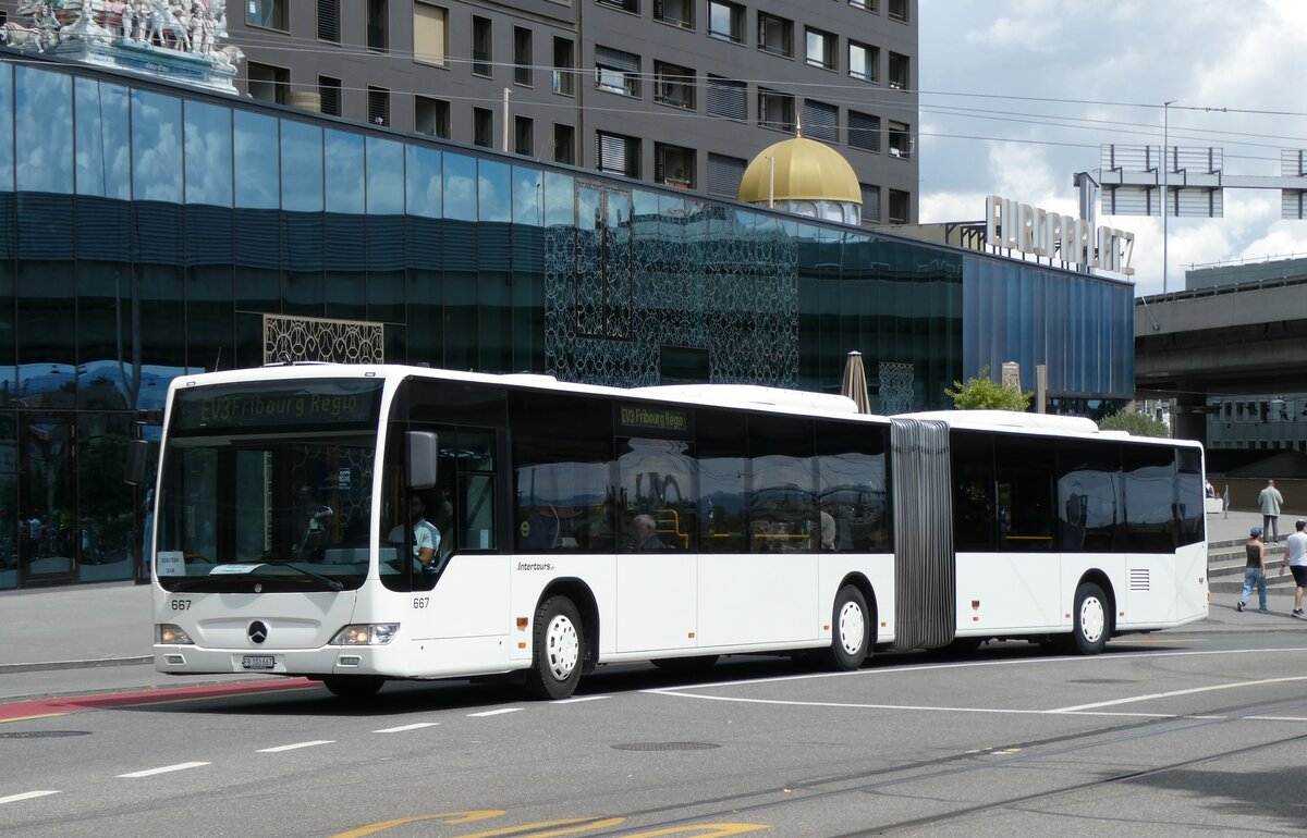 (278'296) - Intertours, Domdidier - Nr. 667/FR 300'667 - Mercedes (ex Nr. 666; ex STI Thun Nr. 137) am 1. August 2025 beim Bahnhof Bern Europaplatz