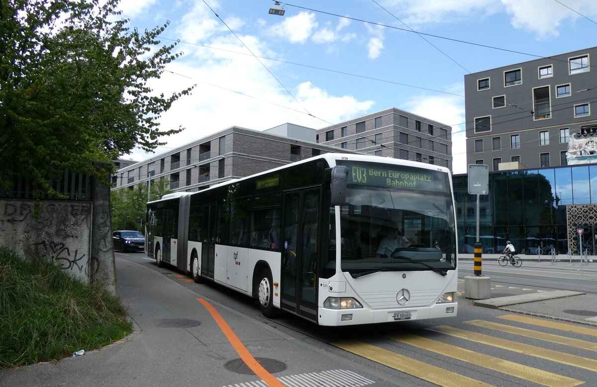(278'297) - Wieland, Murten - Nr. 121/FR 300'602 - Mercedes (ex Interbus, Yverdon Nr. 211; ex BVB Basel Nr. 792; ex VZO Gr�ningen Nr. 24) am 1. August 2025 beim Bahnhof Bern Europaplatz