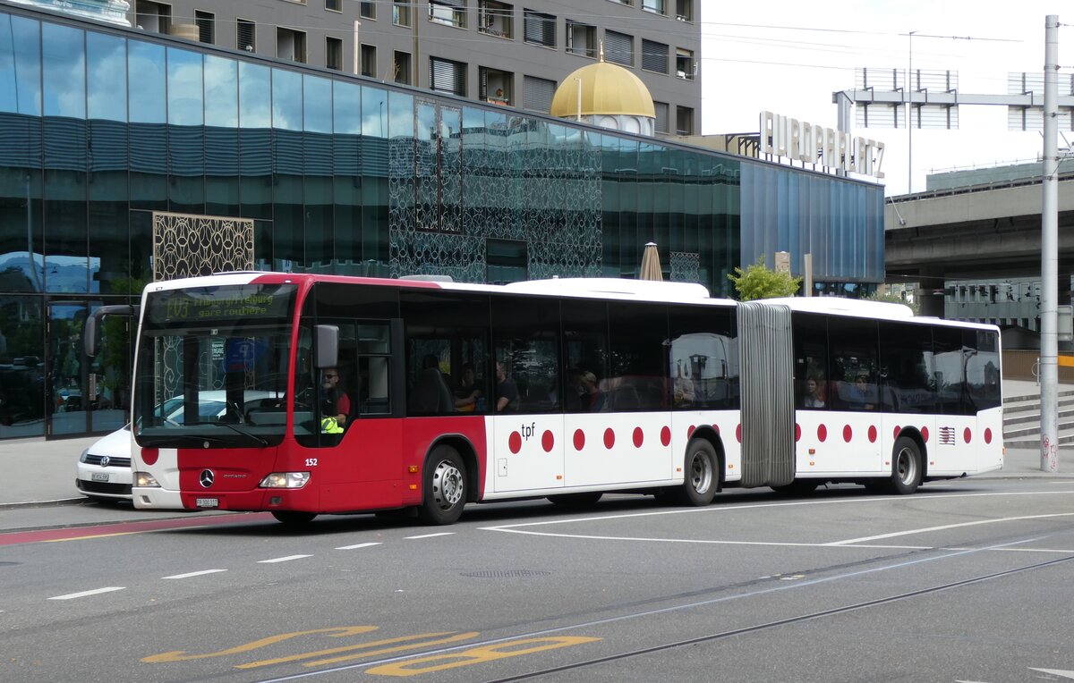 (278'304) - TPF Fribourg - Nr. 152/FR 300'317 - Mercedes am 1. August 2025 beim Bahnhof Bern Europaplatz