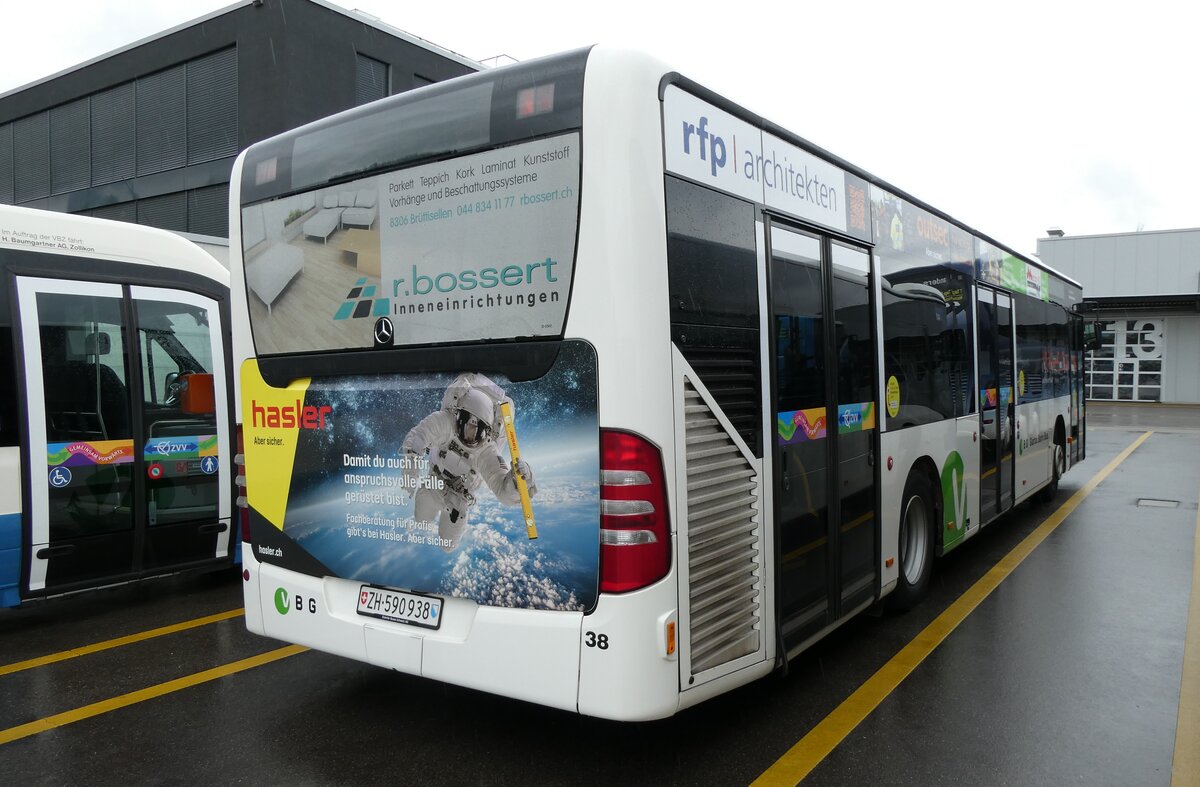 (278'357) - Maag, Kloten - Nr. 38/ZH 590'938 - Mercedes am 2. August 2025 in Winterthur, Daimler Buses