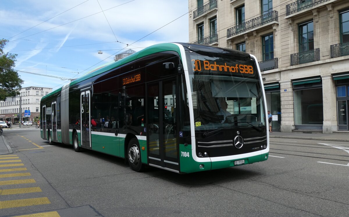 (278'461) - BVB Basel - Nr. 7104/BS 99'104 - eMercedes am 4. August 2025 beim Bahnhof Basel
