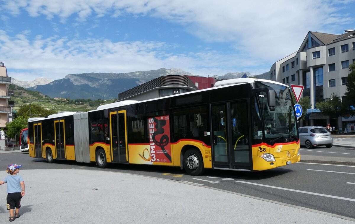 (278'536) - PostAuto Wallis - Nr. 58/VS 519'940/PID 11'490 - Mercedes am 5. August 2025 beim Bahnhof Sion