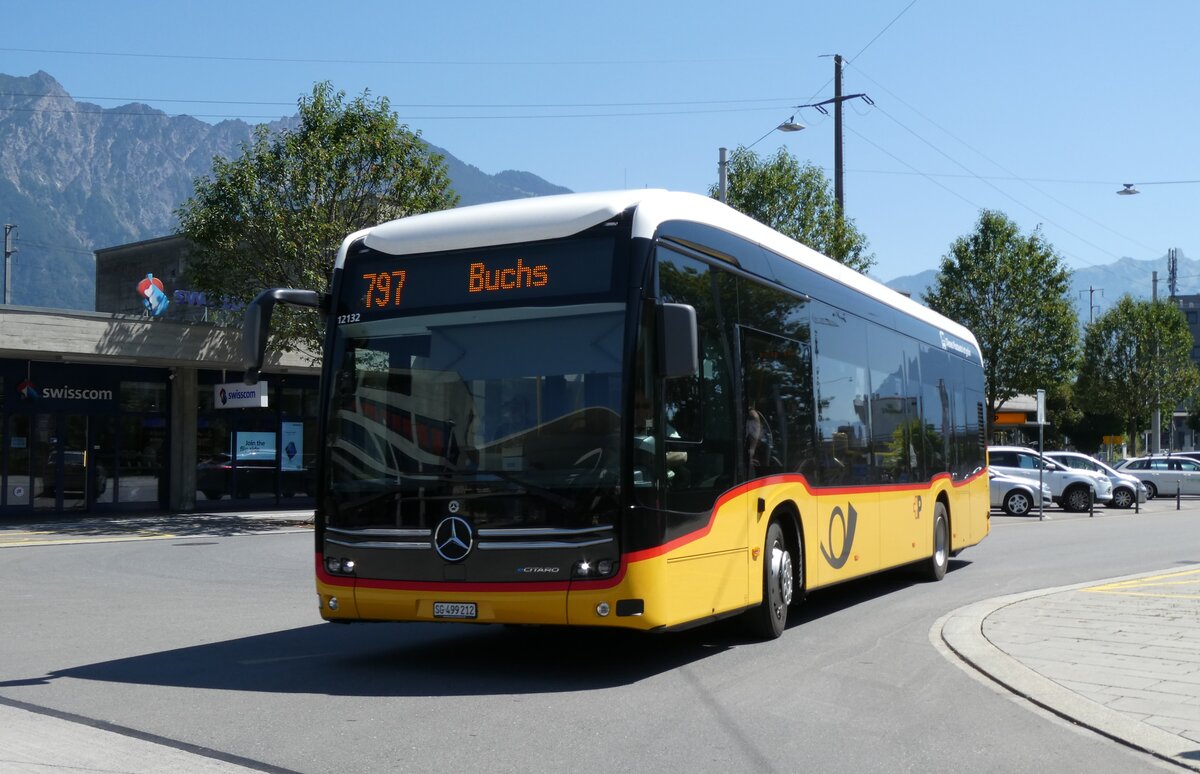 (278'657) - PostAuto Ostschweiz - SG 499'212/PID 12'132 - eMercedes am 8. August 2025 beim Bahnhof Buchs