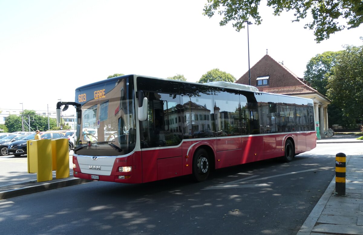 (278'722) - TRAVYS Yverdon - Nr. 104/VD 375'401 - MAN (ex Dr. Richard, A-Wien) am 9. August 2025 beim Bahnhof Yverdon