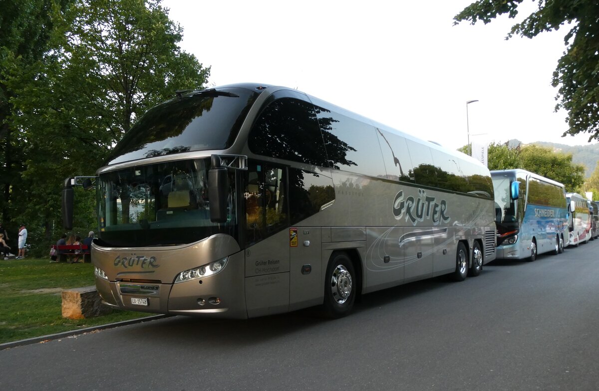 (278'800) - Gr�ter, Hochdorf - Nr. 8/LU 15'748 - Neoplan am 9. August 2025 in Thun, Strandbad
