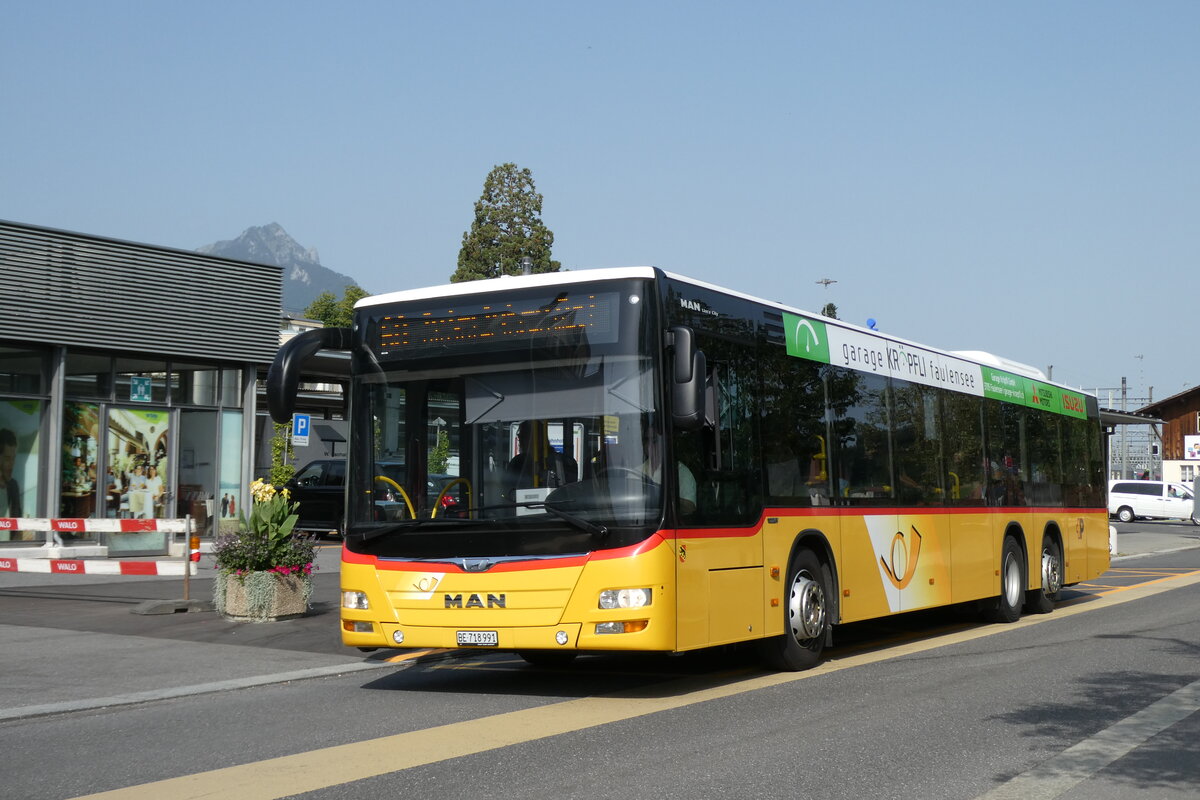 (278'814) - PostAuto Bern - BE 718'991/PID 10'526 - MAN am 13. August 2025 beim Bahnhof Spiez