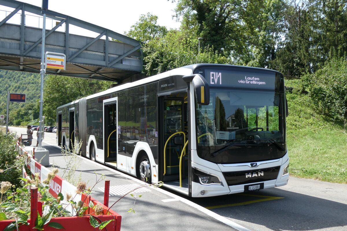 (278'827) - PostAuto Nordschweiz - BL 213'883/PID 12'418 -  MAN (ex RSVG Troisdorf/D Nr. 2808) am 14. August 2025 beim Bahnhof Aesch